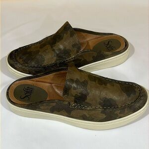 SOFFT Women's Somers Moc Camo Slip-On Italian Leather Mule Shoe Slide sz 8 olive